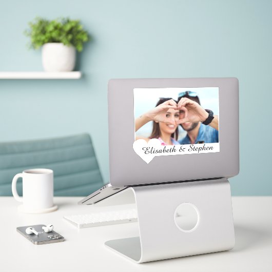 カスタム写真と名前Love シール (デスク上のノートパソコン)