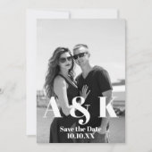 カスタム写真と大きなモノグラム日付を保存 招待状 (正面)