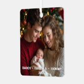 カスタム写真と文字のカップルと新生児 メタルオーナメント (正面左)
