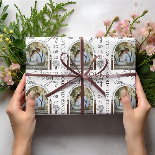 カスタム写真の名前と日付のスタイリッシュフローラ結婚 ラッピングペーパー