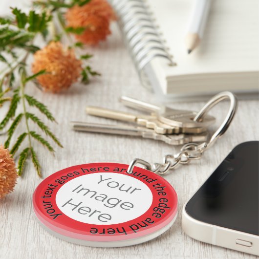 カスタム写真はっきりした – 赤(編集可能文字) キーホルダー (正面右)