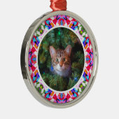 カスタム写真クリスマス猫ママパパカラフル メタルオーナメント (右)