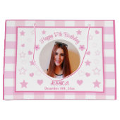 カスタム写真ハッピー17誕生日ピンクホワイトプレイド ラージペーパーバッグ (正面)