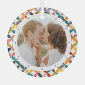 カスタム写真モダンカラフル パーソナライズされた ガラスオーナメント (正面)