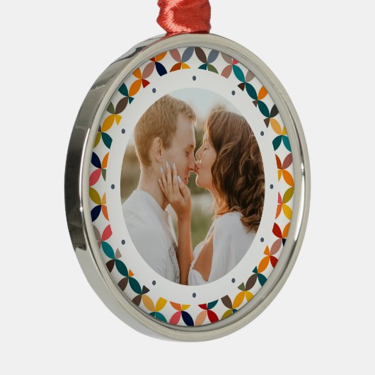 カスタム写真モダンカラフル パーソナライズされた メタルオーナメント (右)