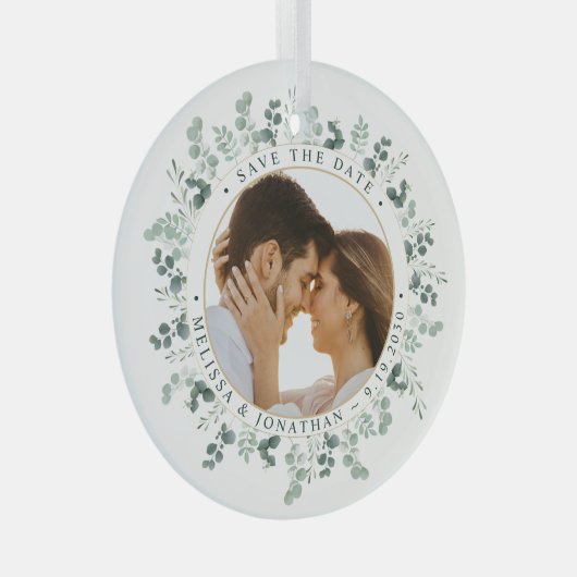 カスタム写真ユーカリ結婚式の日付を保存 ガラスオーナメント (正面右)