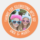 カスタム写真名ダブル誕生日ありがとうございました ラウンドシール (正面)