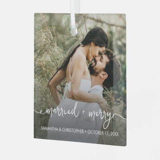 カスタム写真結婚したとメリー初めてのクリスマス ガラスオーナメント (正面左)