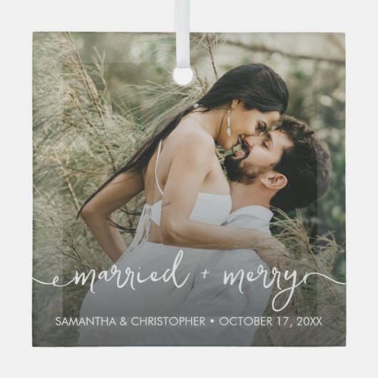 カスタム写真結婚したとメリー初めてのクリスマス ガラスオーナメント (正面)