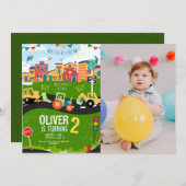 カスタム写真、グリーントラクター誕生日 招待状 (正面/裏面)