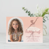 カスタム写真Iピンクシルエットバレリーナ誕生日 招待状 (スタンド正面)