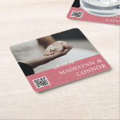 カスタム写真QRコードピンクレザー日付を保存 スクエアペーパーコースター (アングル)