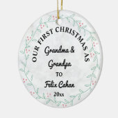 カスタム初めてのクリスマスおばあちゃん&おじいちゃん セラミックオーナメント (左)