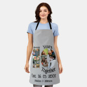 カスタム創立10周年記念11写真結婚コラージュ エプロン (着用した状態)