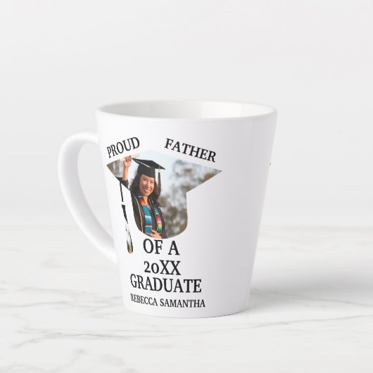 カスタム卒業式タッセル写真誇りを持った父 カフェラテマグ (左アングル)