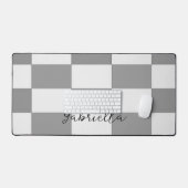 カスタム名グレー チェック ブロック パターン デスクマット (キーボード&マウス)