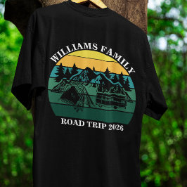 カスタム名入り家族バケーション山岳ロードトリップ Tシャツ