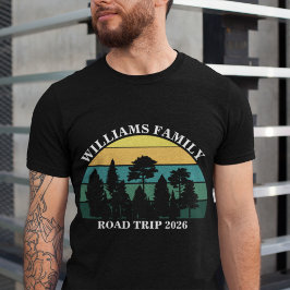 カスタム名入り家族バケーション山岳ロードトリップ Tシャツ