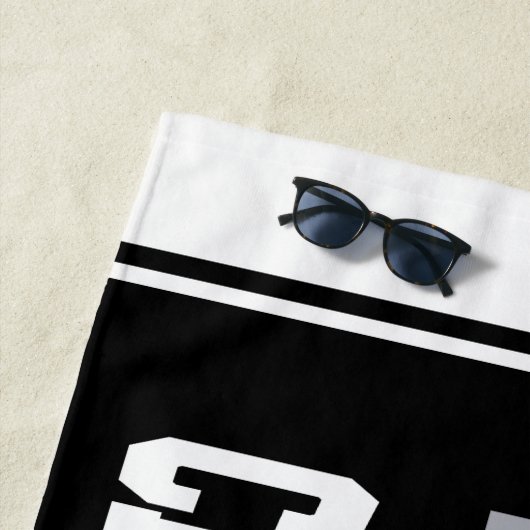 カスタム名前の追加クロスカントリーランニングランナーのチーム ビーチタオル (インサイチュ)