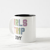 カスタム女子旅 女子だけの週末 休暇の getaway ツートーンマグカップ (正面左)