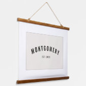 カスタム姓Est Dateファミリーギフトアイディアアート 吊り下げ型タペストリー (傾斜あり)