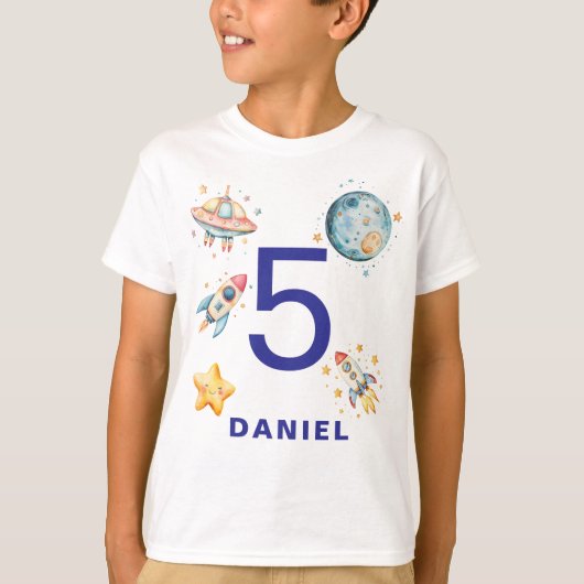カスタム宇宙飛行士宇宙をテーマにした誕生日 Tシャツ (正面)