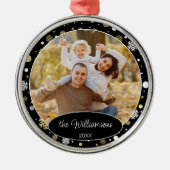 カスタム家族の写真2023パーソナライズされた年 メタルオーナメント (正面)