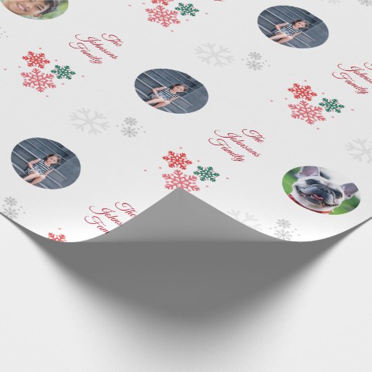 カスタム家族の名前と5フォトコラージペットクリスマス ラッピングペーパー (角)