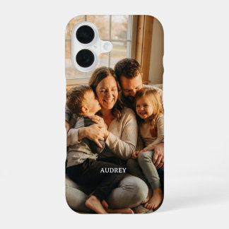 カスタム家族写真と名前入り iPhone 16ケース