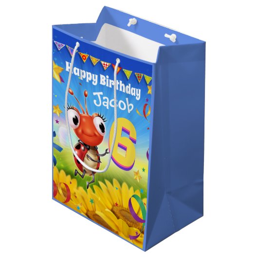 カスタム抱き枕（男の子の6歳の誕生日） ミディアムペーパーバッグ (正面アングル)