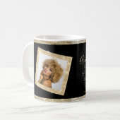 カスタム文字ブラック金ゴールドグリッタートレンディー コーヒーマグカップ (正面左)