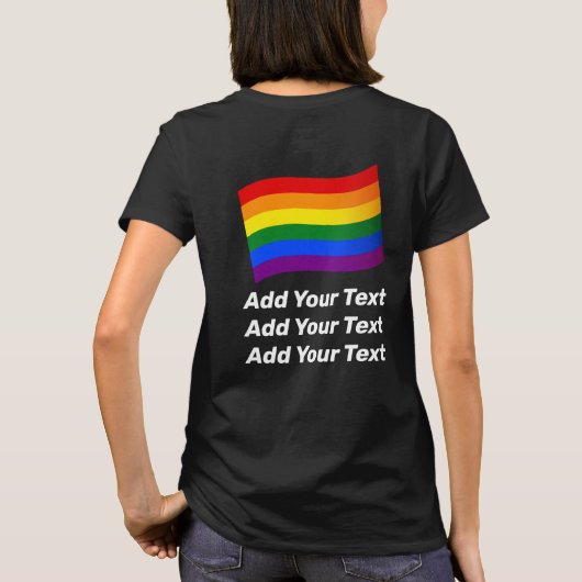 カスタム文字レインボー飛んでいるフラッグLGBTQゲイプライド Tシャツ (裏面)