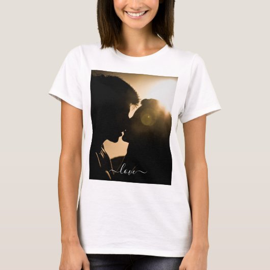 カスタム文字付き愛の写真Tシャツギフト Tシャツ (正面)