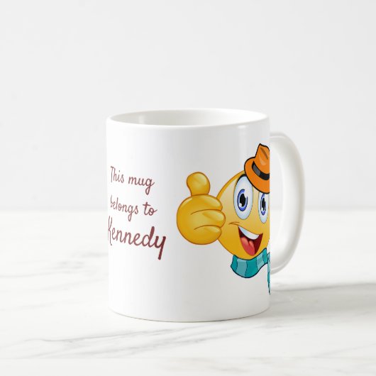 カスタム文字、帽子とスカーフで親指を立てる コーヒーマグカップ (正面右)