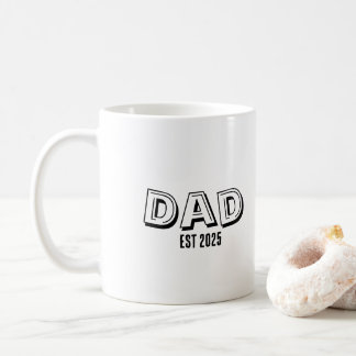 カスタム日付 Dad Est モダン ミニマリスト ブラック ホワイト コーヒーマグカップ
