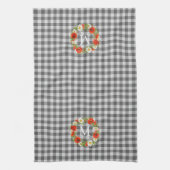 カスタム春魅力的ポピーとデイジーリース キッチンタオル (縦)