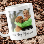 カスタム最高の犬の母のペット写真 コーヒーマグカップ<br><div class="desc">彼の誕生日、母の日、または犬の家から抜け出すために、この可愛い世界の犬の母のコーヒーマすごいグとドッグマ最高のムを驚かせる。犬最高のママ今まで – 愛、パーソナライズ名。犬の母のペットの写真とお気に入りの名前でパーソナライズ。犬素晴らしからの贈り物。COPYRIGHT © 2020 Judy Burrows, Black Dog Art - All Rights Reserved.カスタム最高の犬の母は常にペットフォトコーヒーマグ</div>