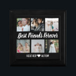カスタム最高のFriends Photo Grid Collage Keepsake ギフトボックス<br><div class="desc">友人に最適な贈り物を探し最高のているか？この友だち写真グパーソナライズされたリッカスタムトコラージュ記念ボックスよ！この記念品の宝石箱はあなたのbestieのための完璧なギフトである。この優しい贈り物は、彼女のすべての思い出を一つの場所で保するすべての友お気に入りの人に最適である。誕生日プレゼントや素晴らしさよならのプレゼントなど、友人に感謝の気持ちを伝える特別なもの最高のを作る。</div>