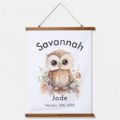 カスタム水彩ベビーフクロウ名&誕生日ウォール 吊り下げ型タペストリー (正面)