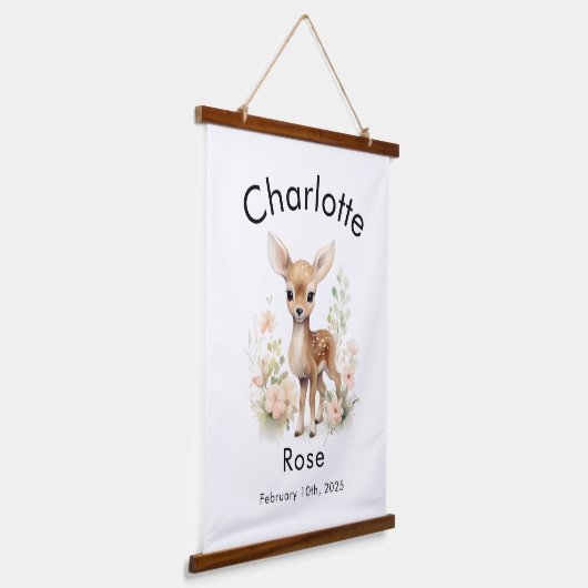 カスタム水彩ベビー鹿の名前と誕生日の壁 吊り下げ型タペストリー (傾斜あり)