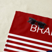 カスタム濃い赤の白い名門私立校風のストライプ ビーチタオル (インサイチュ)