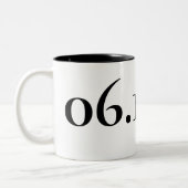 カスタム特別日付(白黒) ツートーンマグカップ (左)