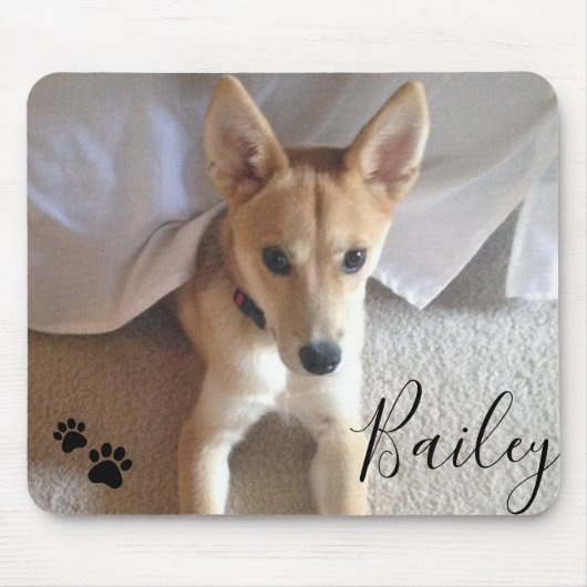 カスタム犬のペットの写真とスクリプト名の足跡 マウスパッド (正面)