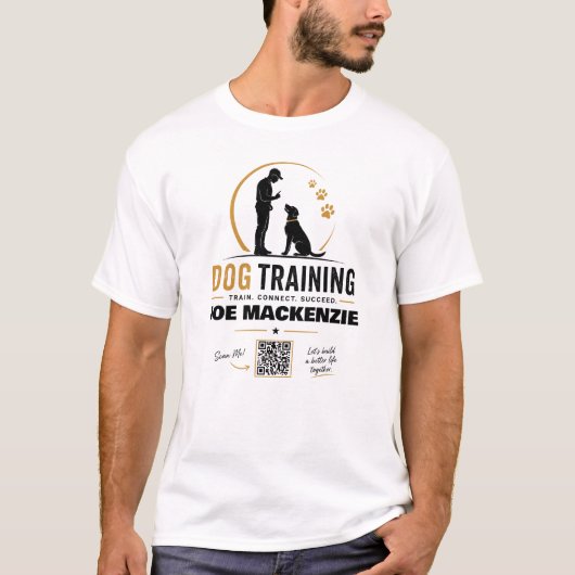 カスタム犬トレーナーTシャツ 名前とQRコード付き Tシャツ (正面)