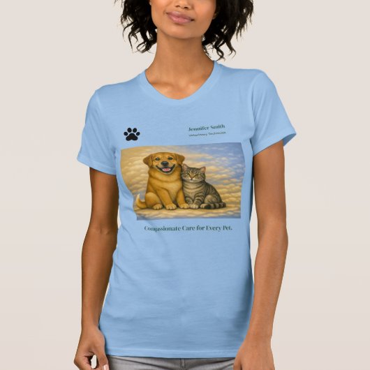 カスタム獣医スタッフTシャツ - 犬と猫のアートワーク Tシャツ (正面)