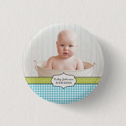 カスタム男の赤ちゃんの写真名と誕生日の記念 缶バッジ (正面)