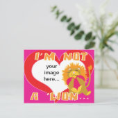 カスタム私はライオンの郵便はがきではないです ポストカード (スタンド正面)