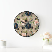 カスタム素朴木の花ネイビーブルーピンクローズ ラージ壁時計 (ホーム)