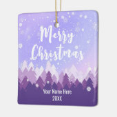カスタム紫の平和な雪の森メリークリスマス セラミックオーナメント (左)