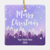 カスタム紫の平和な雪の森メリークリスマス セラミックオーナメント (正面)